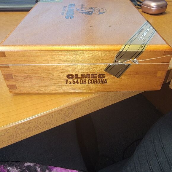 Olmec Empty Wood Cigar Box‎ - Picture 5 of 7